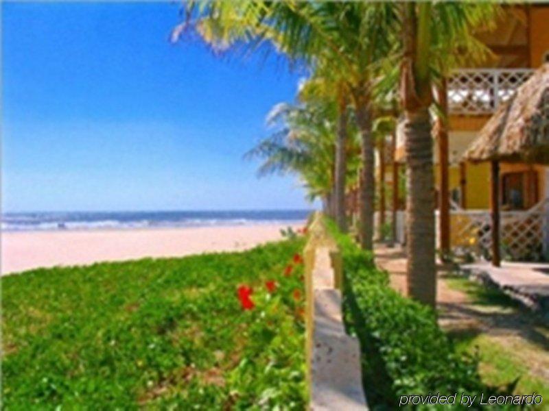 Hotel Vistamar Beachfront Resort & Conference Center Pochomil Facilities photo